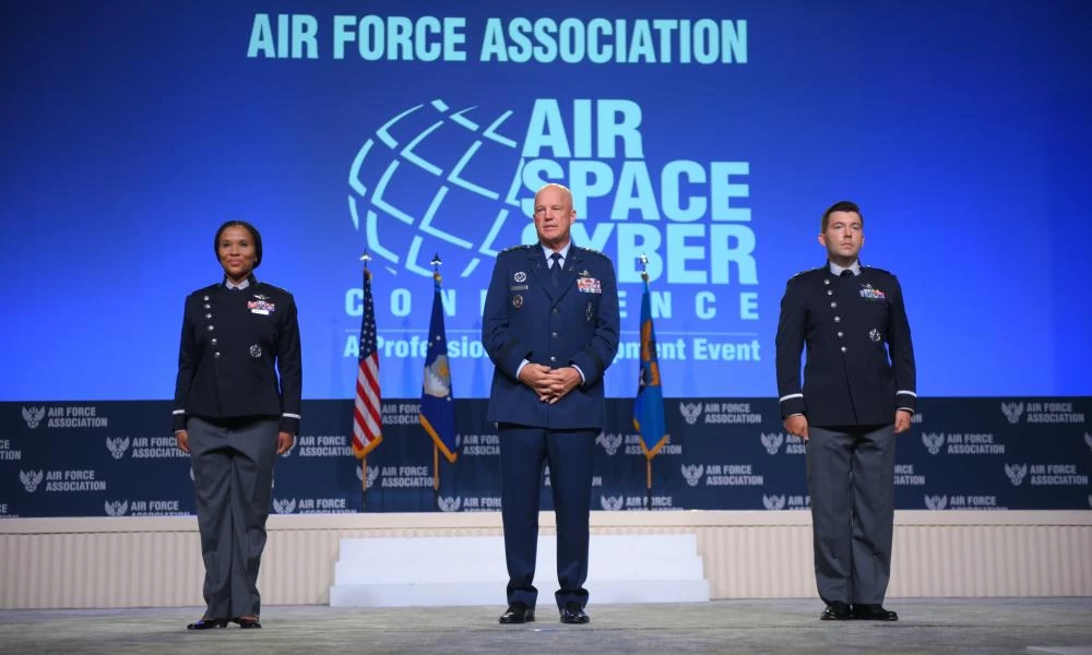 ΗΠΑ: Παρουσιάστηκε η επίσημη στολή των Guardians της US Space Force